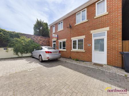 2 bedroom Town house to let in Ford Street, Silverdale, ST5
