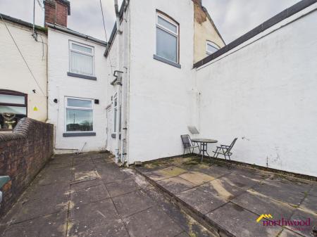 1 bedroom Flat to let in Chetwynd Street, Smallthorne, Stoke-on-Trent, ST6
