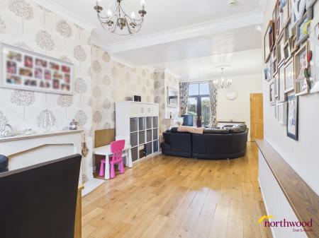 2 bedroom End of terrace house for sale in Bradford Terrace, Birches Head, Stoke-on-Trent, ST1