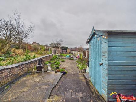 2 bedroom End of terrace house for sale in Bradford Terrace, Birches Head, Stoke-on-Trent, ST1