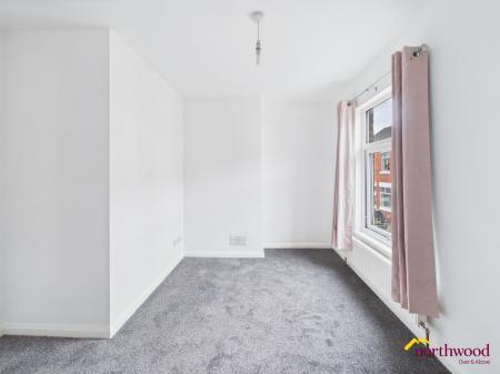 2 bedroom Terraced House to let in Freehold Street, Newcastle-under-Lyme, ST5