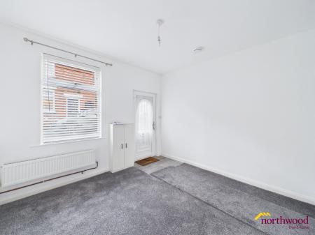 2 bedroom Terraced House to let in Freehold Street, Newcastle-under-Lyme, ST5