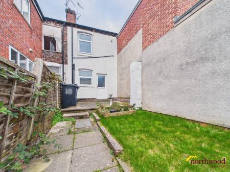 2 bedroom Terraced House to let in Freehold Street, Newcastle-under-Lyme, ST5
