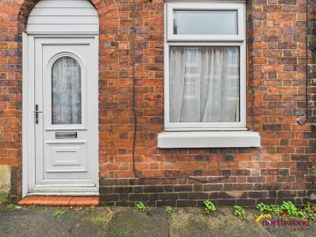 2 bedroom Terraced House to let in Freehold Street, Newcastle-under-Lyme, ST5