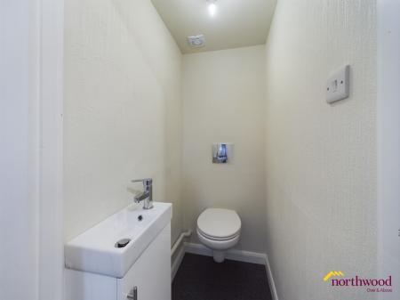 3 bedroom Terraced House to let in Kinsey Street, Silverdale, ST5