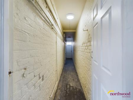 3 bedroom Terraced House to let in Kinsey Street, Silverdale, ST5