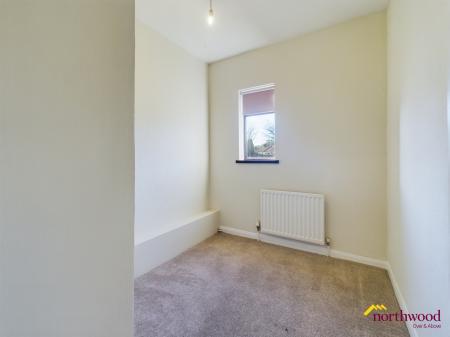3 bedroom Terraced House to let in Kinsey Street, Silverdale, ST5