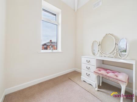 3 bedroom Semi-detached house to let in Mornington Road, Sneyd Green, Stoke-on-Trent, ST1