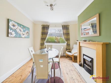 3 bedroom Semi-detached house to let in Mornington Road, Sneyd Green, Stoke-on-Trent, ST1