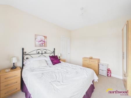 3 bedroom Semi-detached house to let in Mornington Road, Sneyd Green, Stoke-on-Trent, ST1