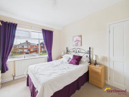 3 bedroom Semi-detached house to let in Mornington Road, Sneyd Green, Stoke-on-Trent, ST1