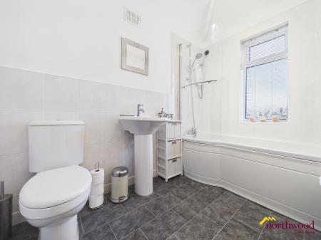 3 bedroom Semi-detached house to let in Mornington Road, Sneyd Green, Stoke-on-Trent, ST1