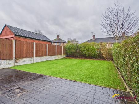 3 bedroom Semi-detached house to let in Mornington Road, Sneyd Green, Stoke-on-Trent, ST1