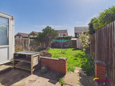 3 bedroom Semi-detached house for sale in Padstow Way, Trentham, Stoke-on-Trent, ST4