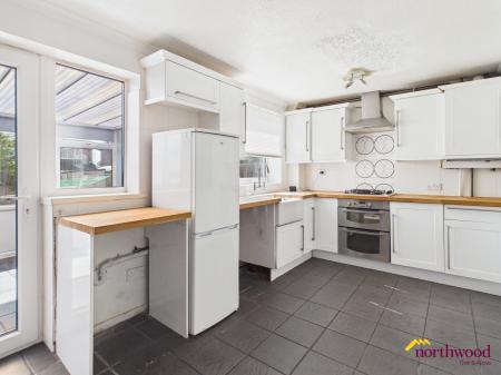 3 bedroom Semi-detached house for sale in Padstow Way, Trentham, Stoke-on-Trent, ST4