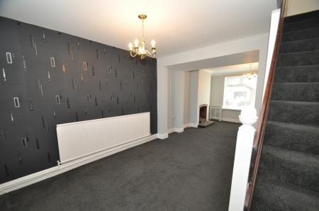 2 bedroom Terraced House to let in High Street, Alsagers Bank, ST7