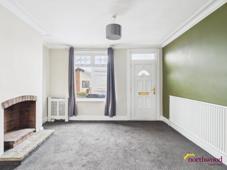 2 bedroom Terraced House to let in High Street, Alsagers Bank, ST7