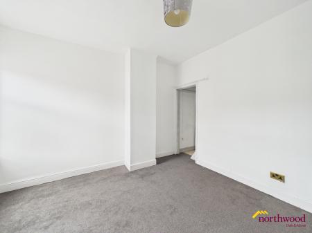 2 bedroom Terraced House to let in Salisbury Street, Tunstall, ST6