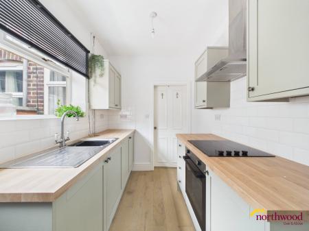 2 bedroom Terraced House to let in Salisbury Street, Tunstall, ST6