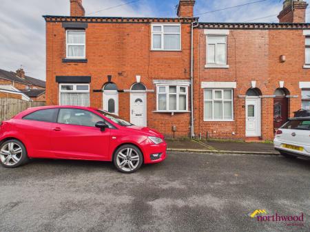 2 bedroom Terraced House to let in Chelmsford Road, Newcastle-under-Lyme, ST5