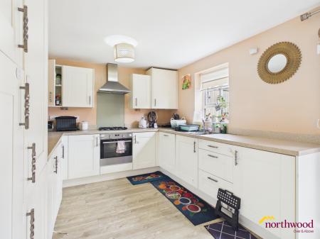 4 bedroom Detached house for sale in Douglas Street, Hanley, ST1