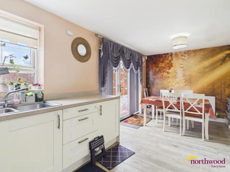 4 bedroom Detached house for sale in Douglas Street, Hanley, ST1