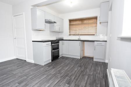 3 bedroom Semi-detached house to let in Albert Avenue, Stoke-on-Trent, ST3