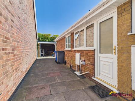 2 bedroom Detached bungalow for sale in Caton Crescent, Milton, ST6