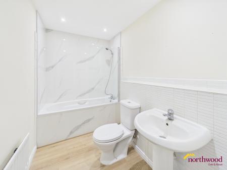 4 bedroom Town house for sale in Godwin Way, Stoke-on-Trent, ST4