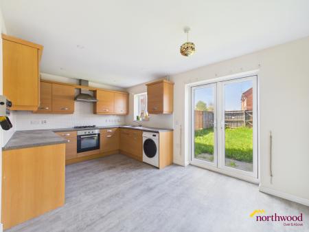 4 bedroom Town house for sale in Godwin Way, Stoke-on-Trent, ST4