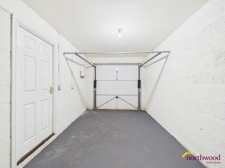 4 bedroom Town house for sale in Godwin Way, Stoke-on-Trent, ST4