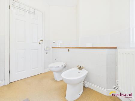 4 bedroom Detached house for sale in Basford Villas, Newcastle-under-Lyme, ST5