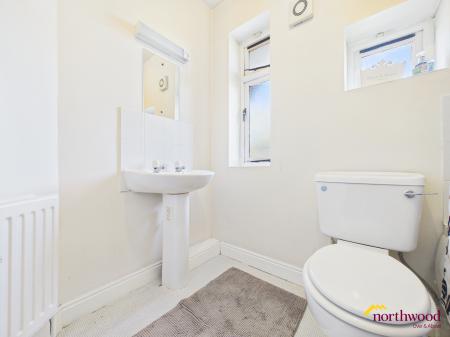 4 bedroom Detached house for sale in Basford Villas, Newcastle-under-Lyme, ST5