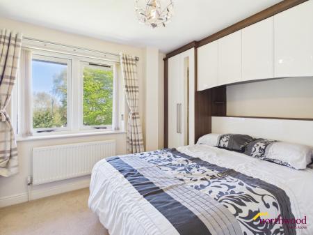 4 bedroom Detached house for sale in Basford Villas, Newcastle-under-Lyme, ST5