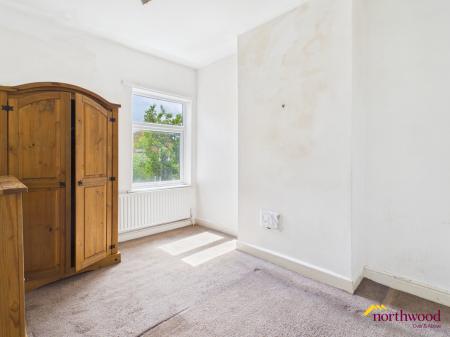 4 bedroom Semi-detached house for sale in Claridge Road, Stoke-on-Trent, ST4