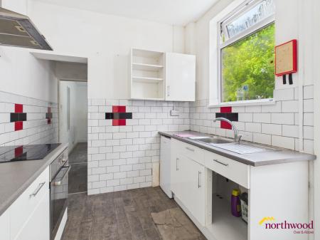 4 bedroom Semi-detached house for sale in Claridge Road, Stoke-on-Trent, ST4