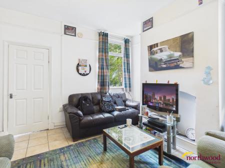 4 bedroom Semi-detached house for sale in Claridge Road, Stoke-on-Trent, ST4