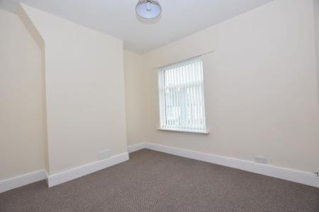 2 bedroom Terraced House to let in Garnett Road East, Porthill, Newcastle-under-Lyme, ST5