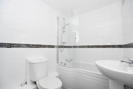 2 bedroom Terraced House to let in Garnett Road East, Porthill, Newcastle-under-Lyme, ST5