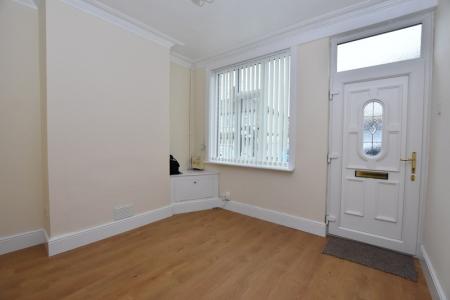 2 bedroom Terraced House to let in Garnett Road East, Porthill, Newcastle-under-Lyme, ST5