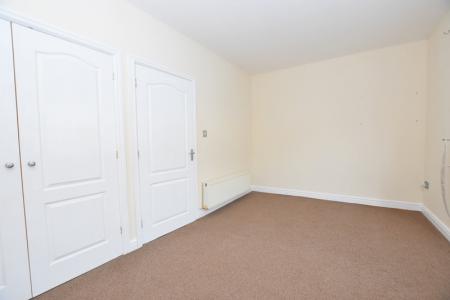 1 bedroom Flat to let in South Terrace, Wolstanton, Newcastle-under-Lyme, ST5