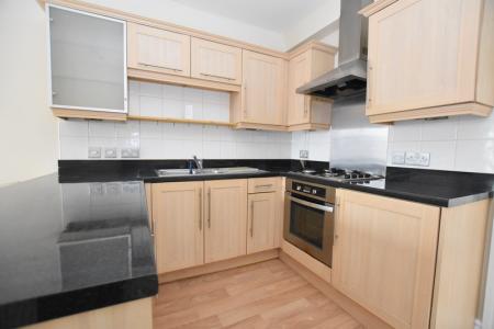 1 bedroom Flat to let in South Terrace, Wolstanton, Newcastle-under-Lyme, ST5