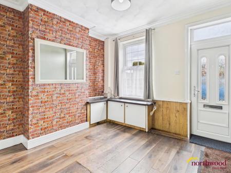 2 bedroom Terraced House to let in Russell Street, Wolstanton, Newcastle-under-Lyme, ST5
