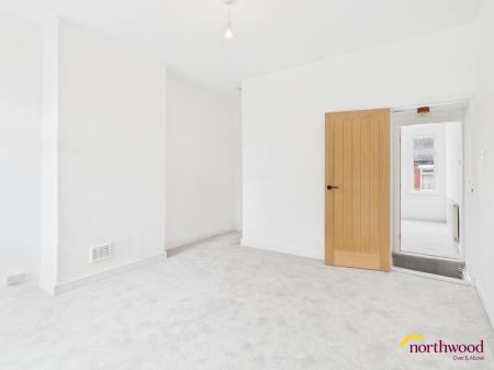2 bedroom Terraced House to let in Princes Road, Hartshill, ST4