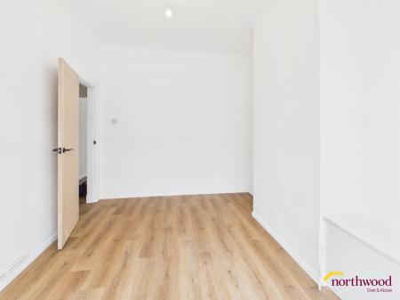 2 bedroom Terraced House to let in Princes Road, Hartshill, ST4