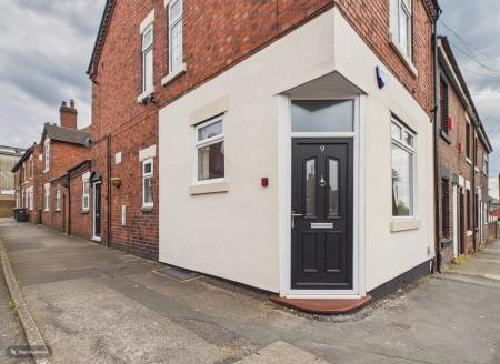 1 bedroom Flat to let in Goldenhill Road, Fenton, ST4