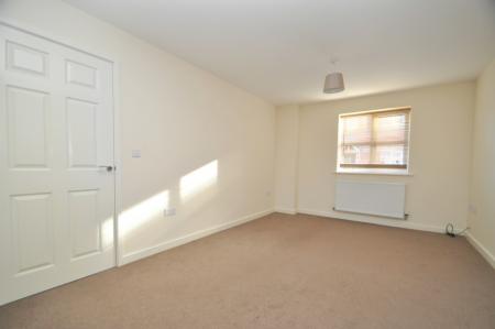 2 bedroom Flat to let in Fazeley Drive, Brindley Village, Stoke-on-Trent, ST6