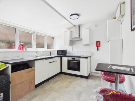1 bedroom Mews house to let in Goldenhill Road, Fenton, ST4