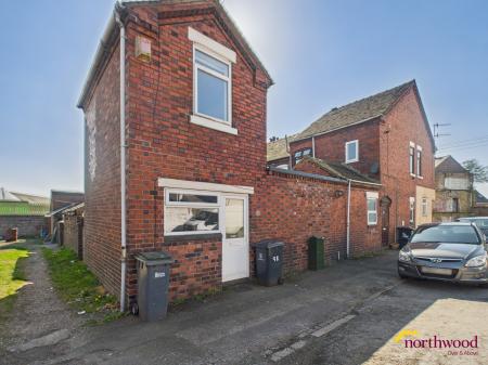 1 bedroom Mews house to let in Goldenhill Road, Fenton, ST4