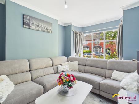 3 bedroom Semi-detached house for sale in Osbourne Road, Hartshill, Hartshill, ST4